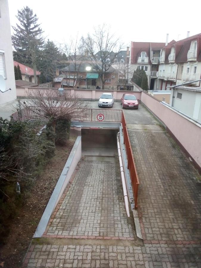 Major Street Apartman Daire Hajdúszoboszló Dış mekan fotoğraf